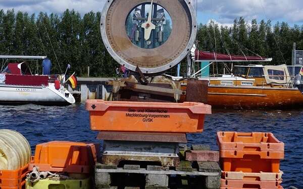 Fischwaage am Hafen