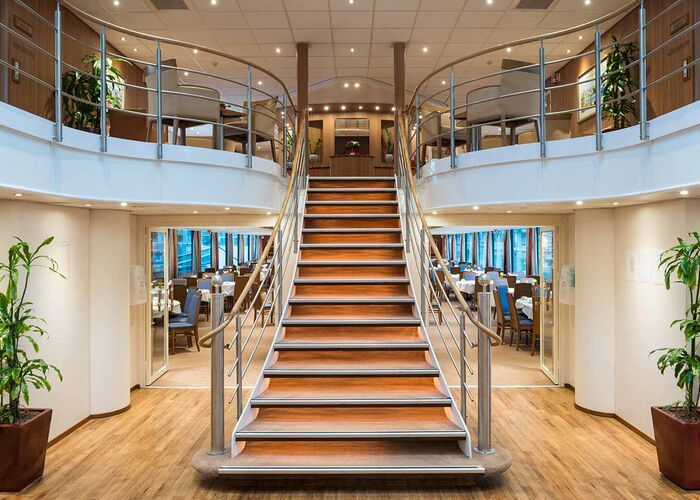 MS Rhein Symphonie Treppe