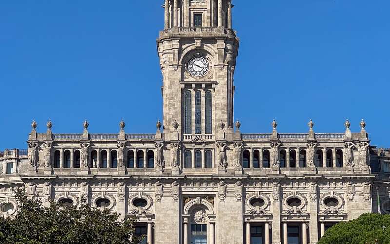 rathaus in porto