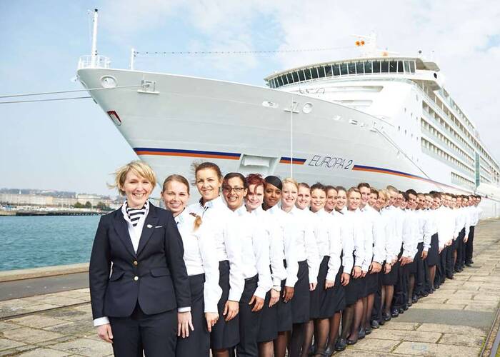 die Crew der Europa 2